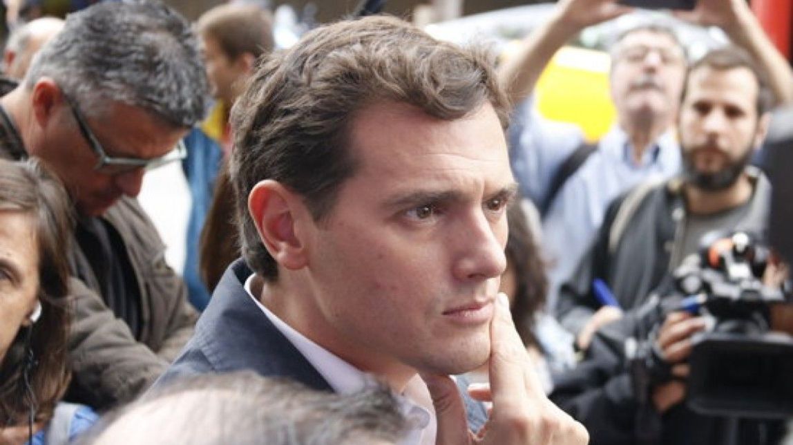Rivera busca vots entre les cendres