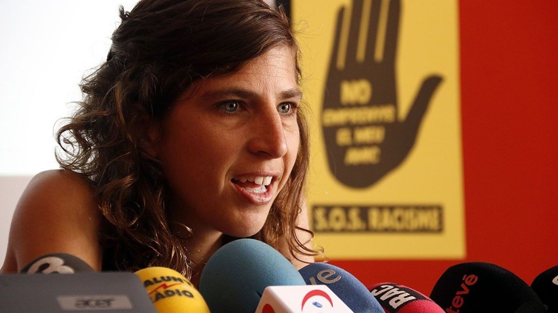 SOS Racisme demana a Colau canvis a la Guàrdia Urbana pel racisme contra manters