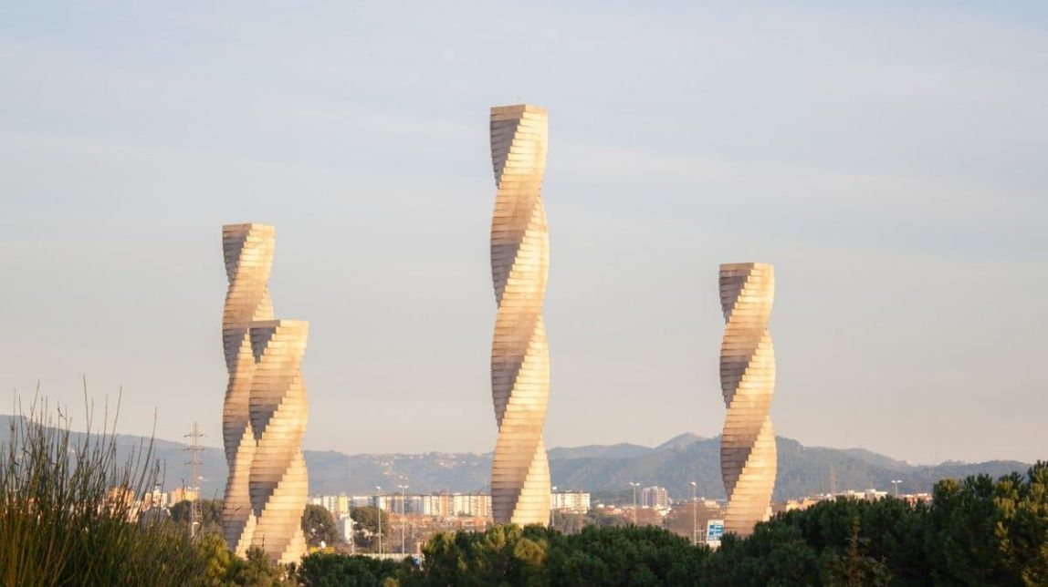 La UAB rectifica i permet fer classes en català al polèmic màster 