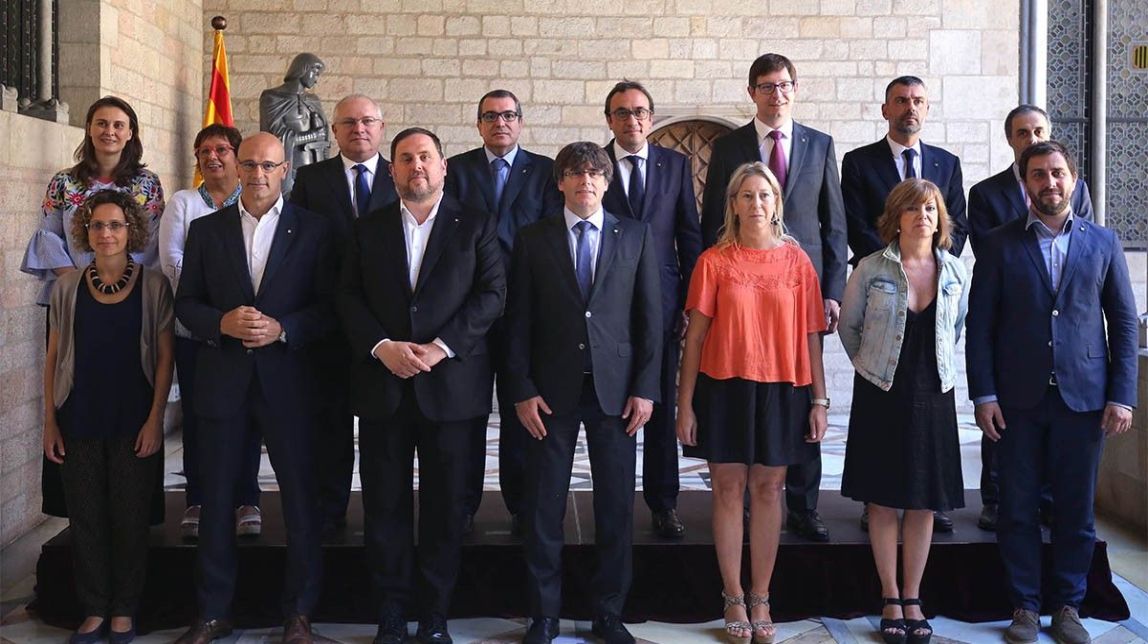 Foto de família del Govern
                                                                             |
                                Govern - |
                                Govern