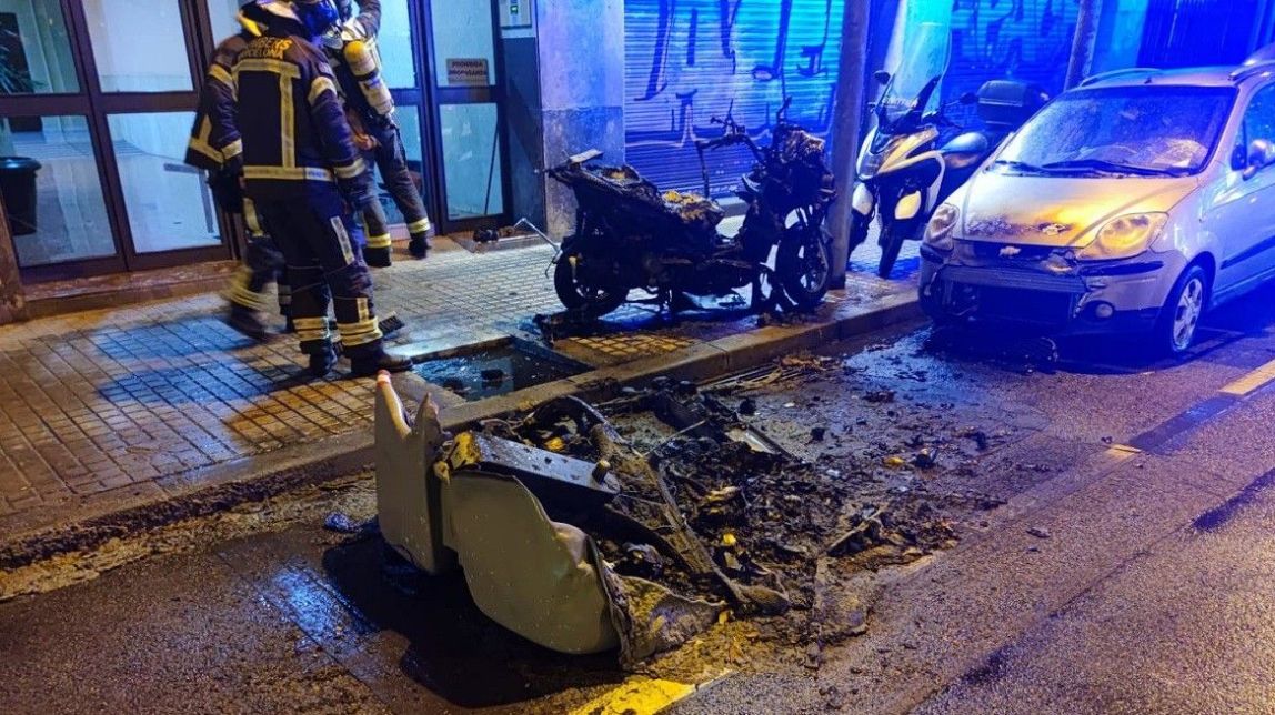 Enxampat un piròman que havia causat set incendis en una nit a Barcelona
