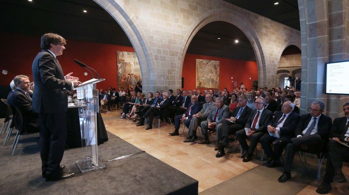 Puigdemont, als empresaris: «El país demana obertament un canvi, no hi podem renunciar»