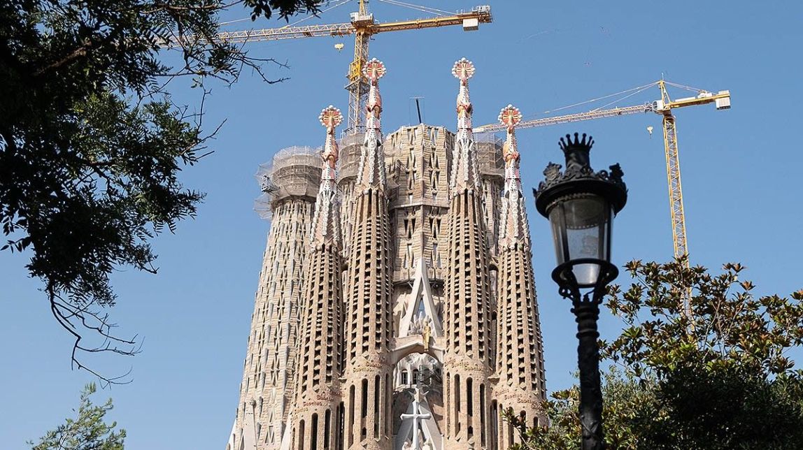 Perillen les obres de la Sagrada Família: les peces es fabriquen en sòl protegit des de fa 13 anys