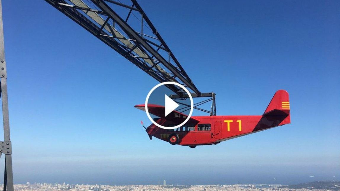 ​VÍDEO L'avió del Tibidabo ja torna a sobrevolar Barcelona