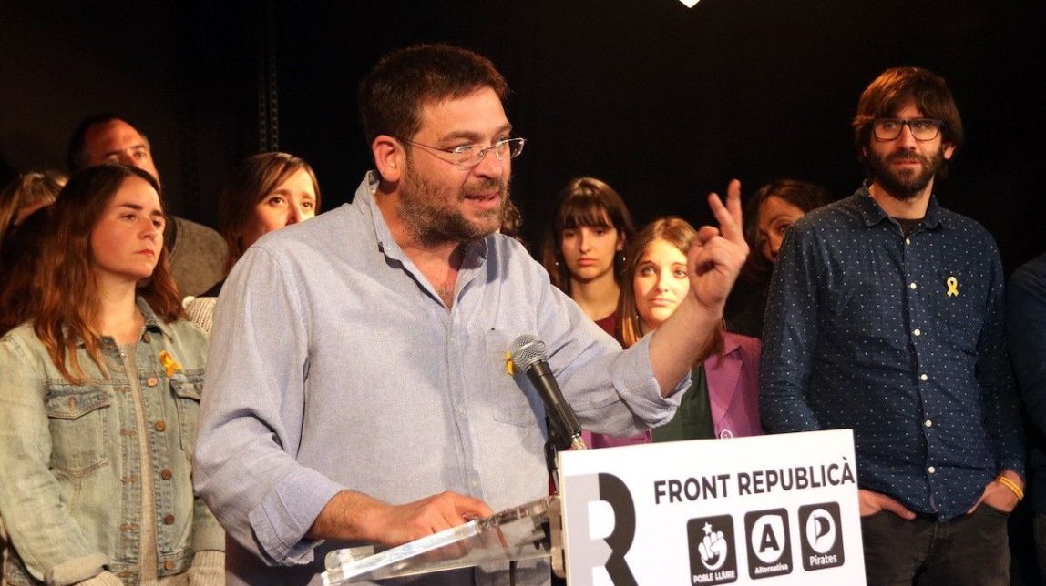 Fachin demana a ERC, JxCat i comuns que li cedeixin espai electoral per combatre el «bloc del 155»