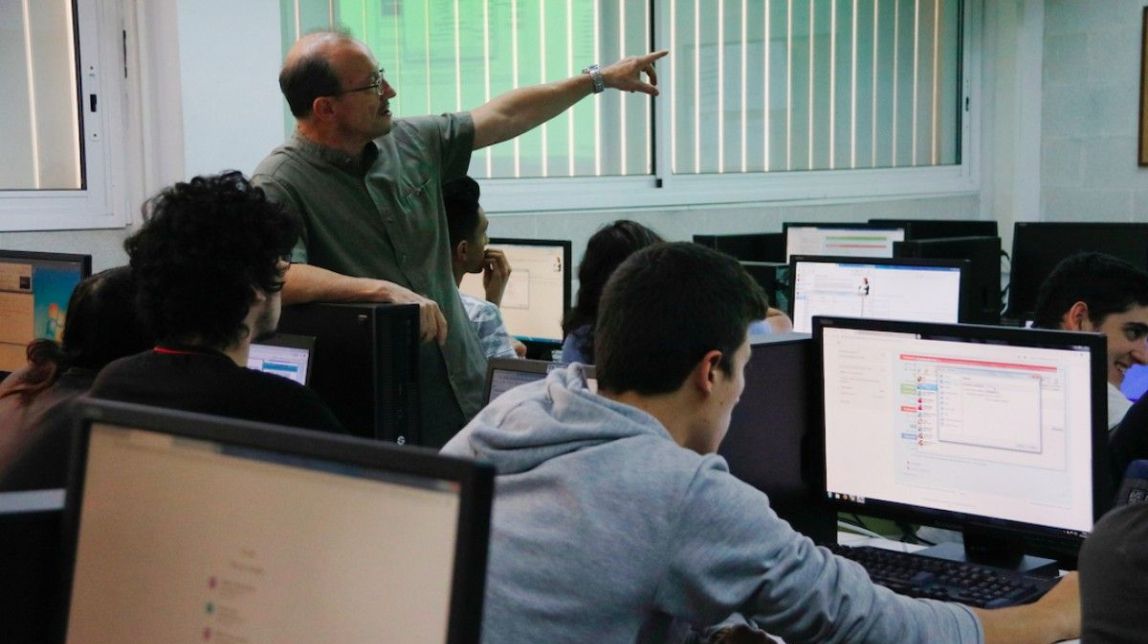 La innovació pedagògica encara no ha arribat a tots els centres públics de Barcelona