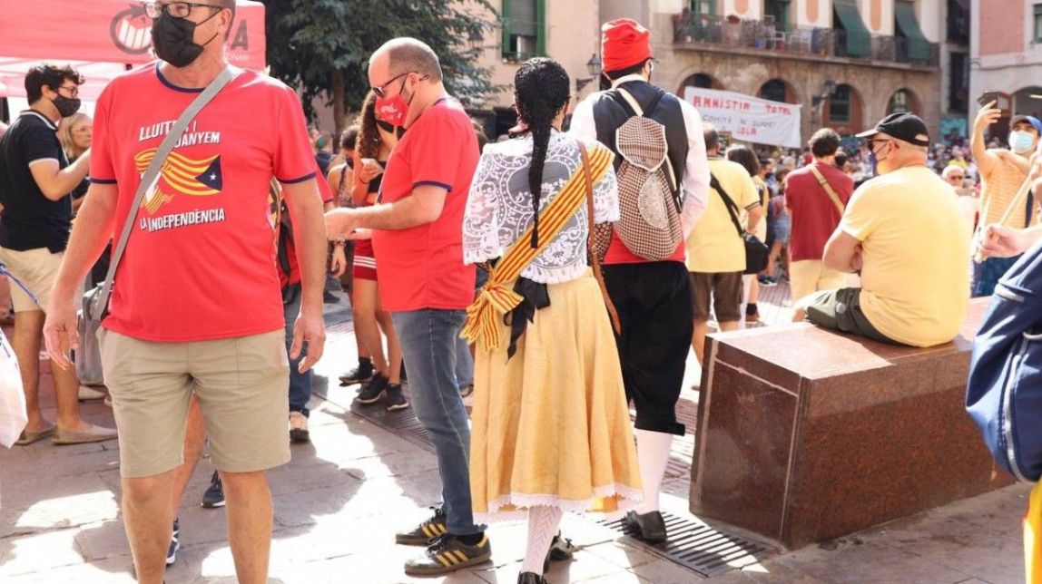 El Fossar de les Moreres enterra la taula de diàleg