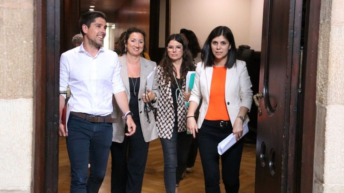 El Consell de Garanties avala la llei del català pactada per ERC, Junts, PSC i comuns