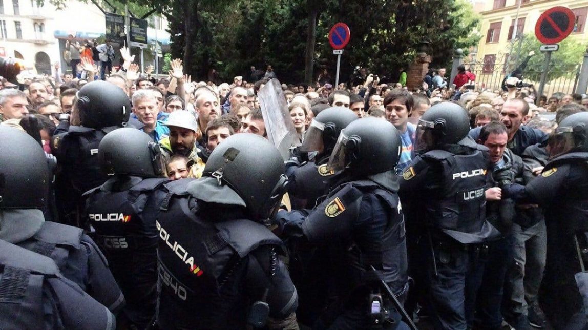 L'Estat demana l'expulsió de l'Ajuntament de Barcelona de la causa per les càrregues de l'1-O