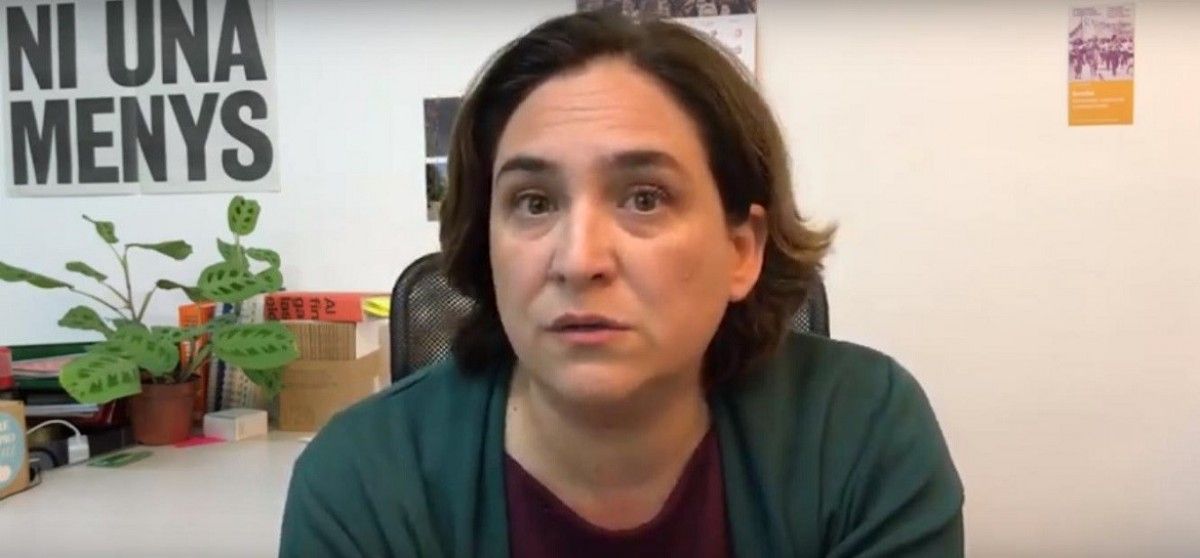 VÍDEO Colau s'estrena com a «youtuber» per explicar les interioritats de la campanya