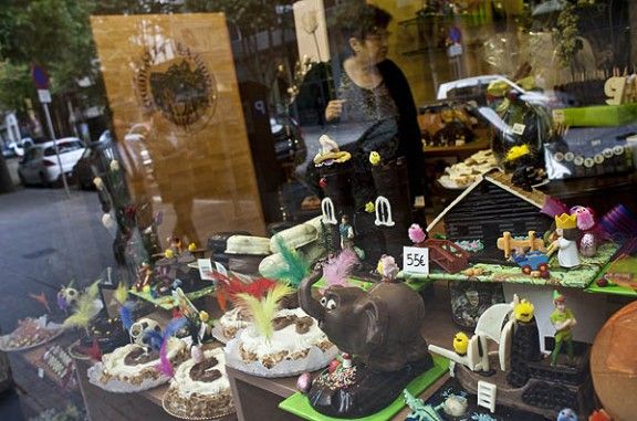 Per què se'n diu mona de Pasqua?