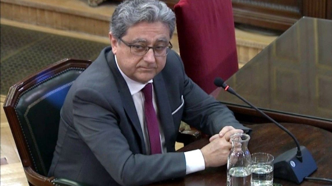 Millo i Pérez de los Cobos lideren el darrer intent per sostenir la rebel·lió