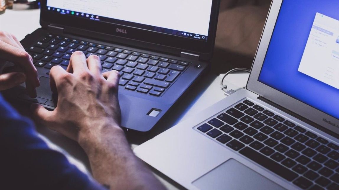 Suplanten la identitat d'una professora de Balaguer per fer estafes per internet 