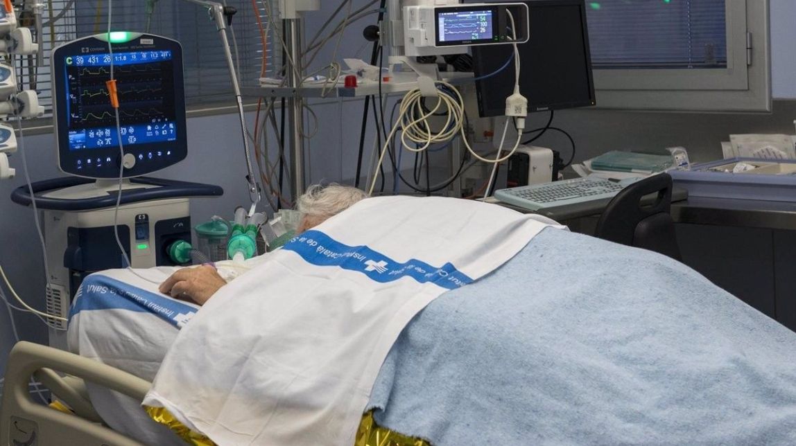 Els hospitals, a prop dels 2.000 ingressats per la cinquena onada