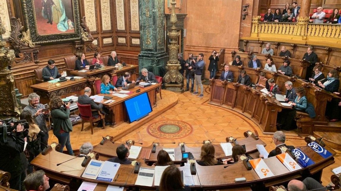 Barcelona s'adhereix a la campanya «Judici a la democràcia» d'Òmnium