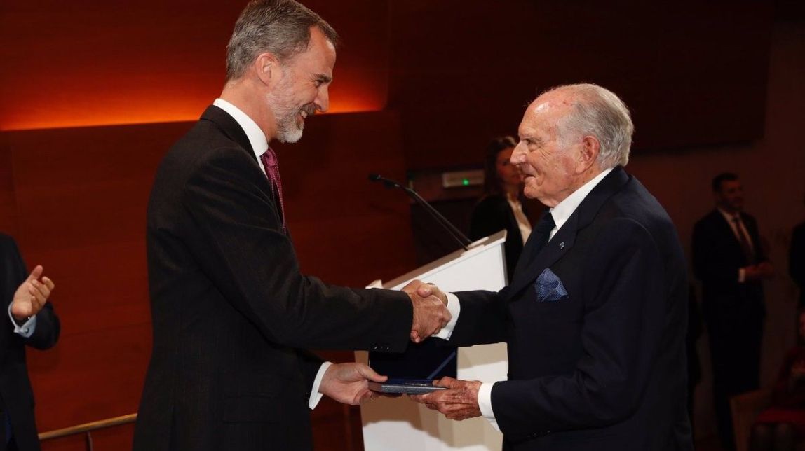 Els empresaris lloen Felip VI com a «referent d'estabilitat i moderació»