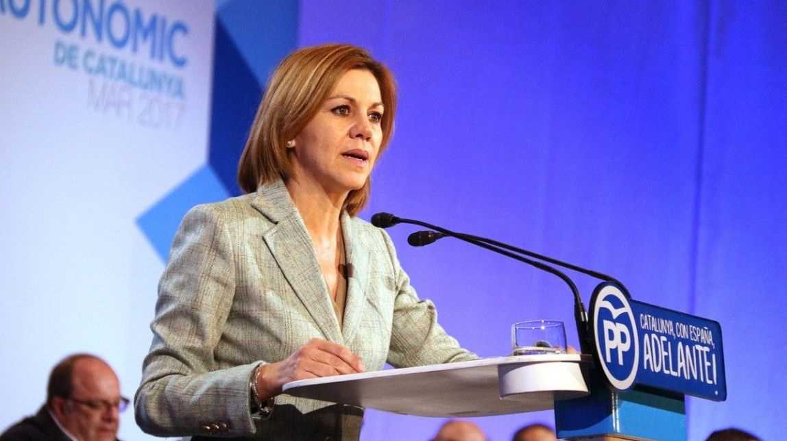 Cospedal invoca una «Catalunya espanyola» i que no es mouran ni un mil·límetre