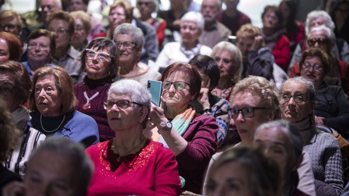 VinclesBCN, una app contra la solitud de les persones grans