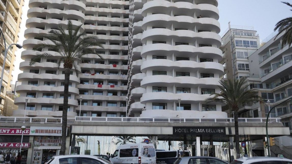 Tomben el confinament dels estudiants de l'hotel de Mallorca que no hagin donat positiu