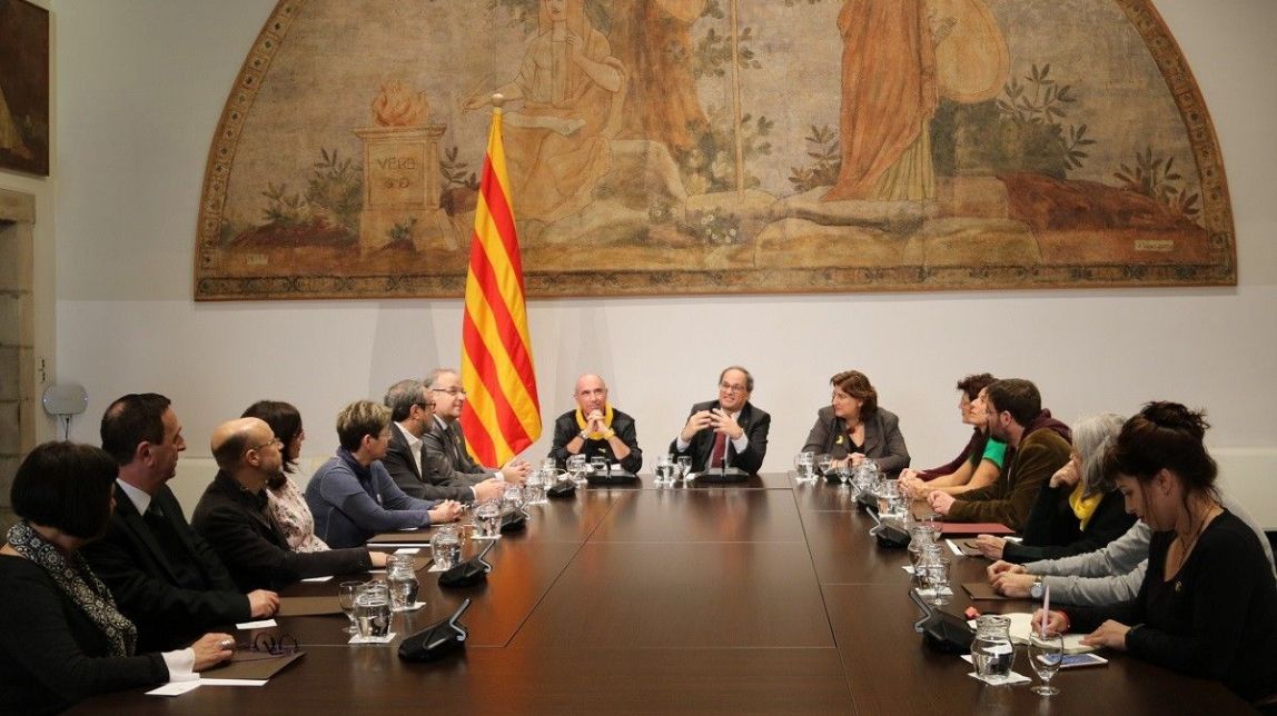 Llach presenta un pla per implicar la ciutadania en el debat constitucional