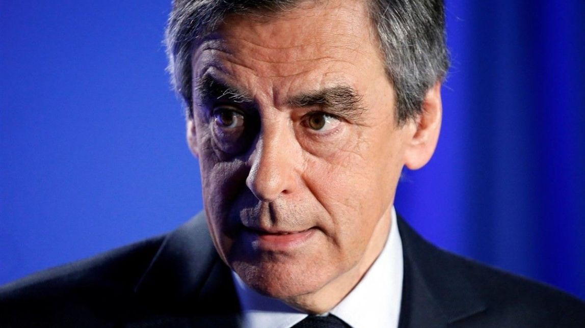 Fillon resisteix però la seva campanya fa aigües