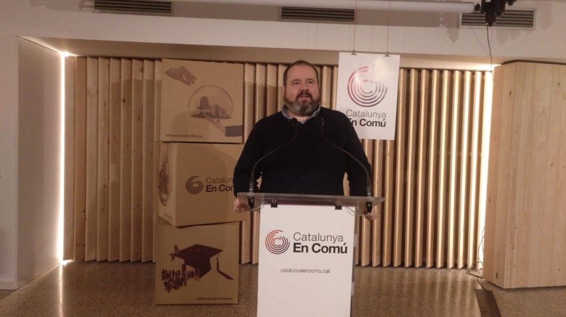 El portaveu de Catalunya en Comú, Joan Mena, en la roda de premsa d'aquest dilluns
                                                                             |
                                Sara González - |
                                Sara González