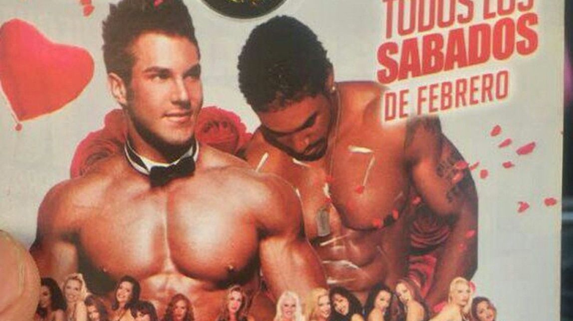 El cartell de la discoteca
                                                                             |
                                Dones Juristes - |
                                Dones Juristes