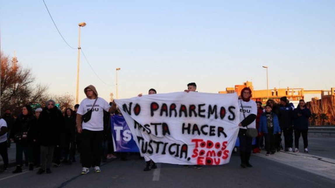 Unes 200 persones exigeixen «justícia» per a l'home mort a trets a Baró de Viver al desembre