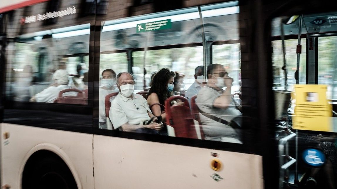 Ja es pot pagar el bitllet senzill amb targeta en alguns autobusos de Barcelona