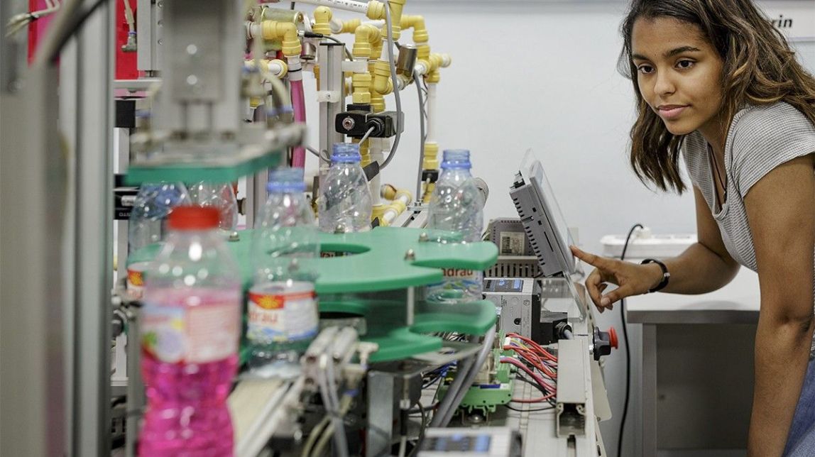 Objectiu: potenciar la vocació dels alumnes vers les ciències, la tecnologia, l'enginyeria i les matemàtiques