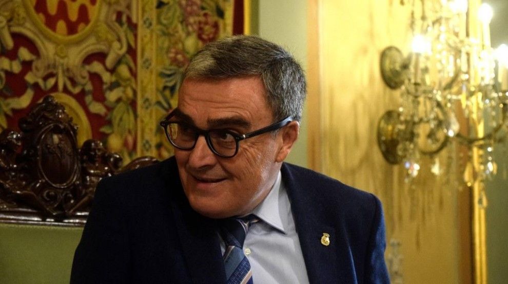 Àngel Ros, alcalde de Lleida
                                                                             |
                                Àlvar Llobet - |
                                Àlvar Llobet