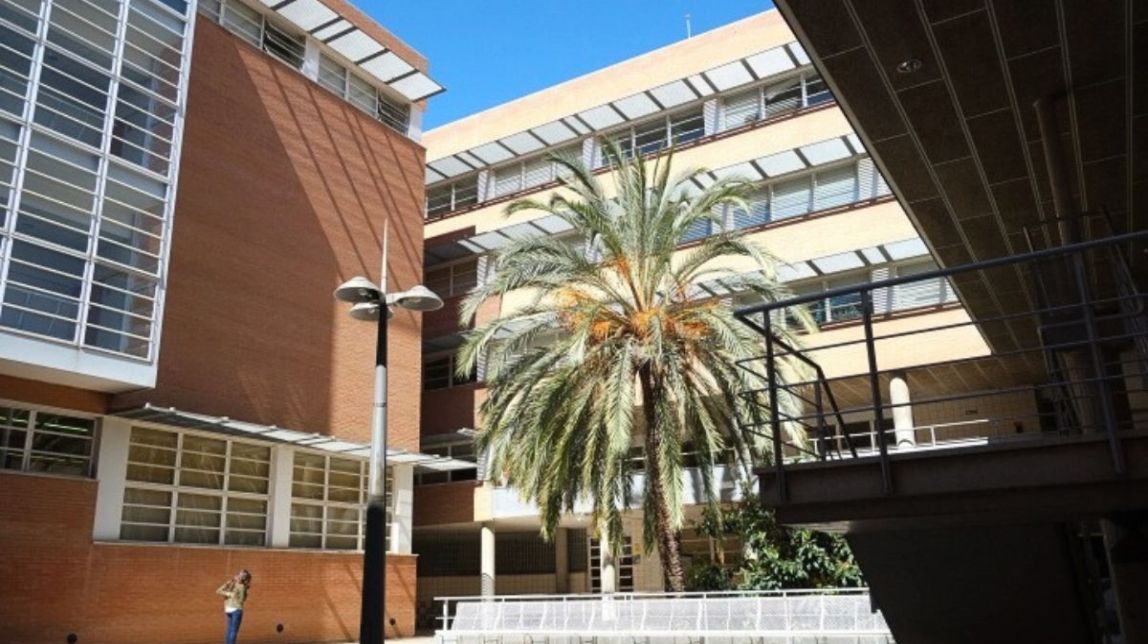 Imatge d'arxiu de les instal·lacions de la facultat
                                                                             |
                                TarragonaDigital - |
                                TarragonaDigital