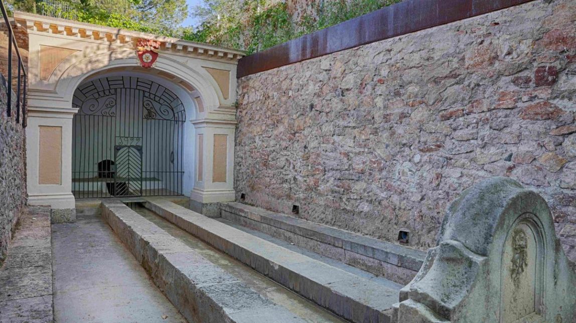 Boca de la Mina, just el punt per on arriba a Reus l’aigua de la mina de Monterols (també dita de Maspujols).
                                                                             |
                                Cedida - |
                                Cedida