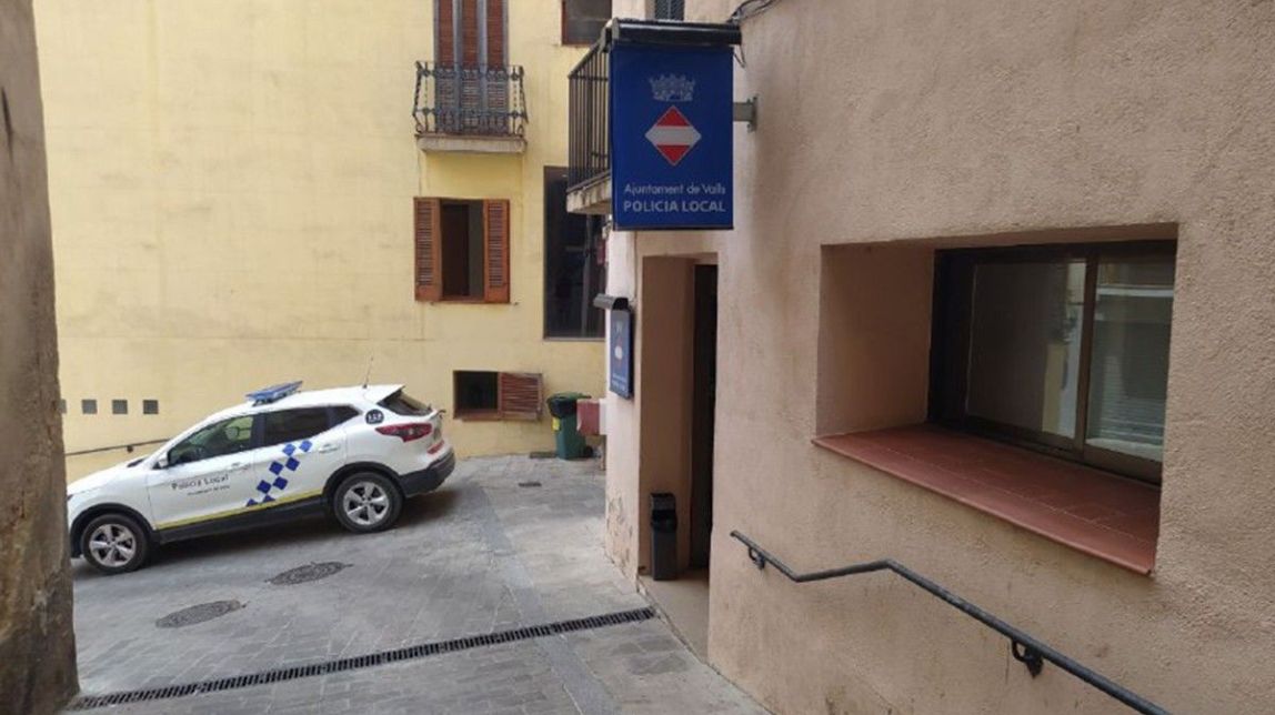 Imatge de la seu de la Policia Local de Valls
                                                                             |
                                Albert Oliva - |
                                Albert Oliva