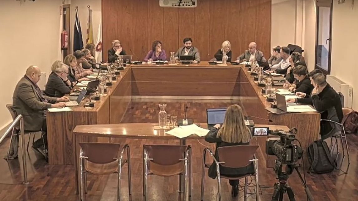 Manlleu dona llum verda a l'ordenança de la zona de baixes emissions (ZBE). - 