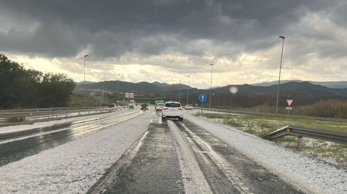 La calamarsa ha deixat estampes sorprenents al Baix Camp.
                                                                             |
                                Jordi Sanvisens - |
                                Jordi Sanvisens