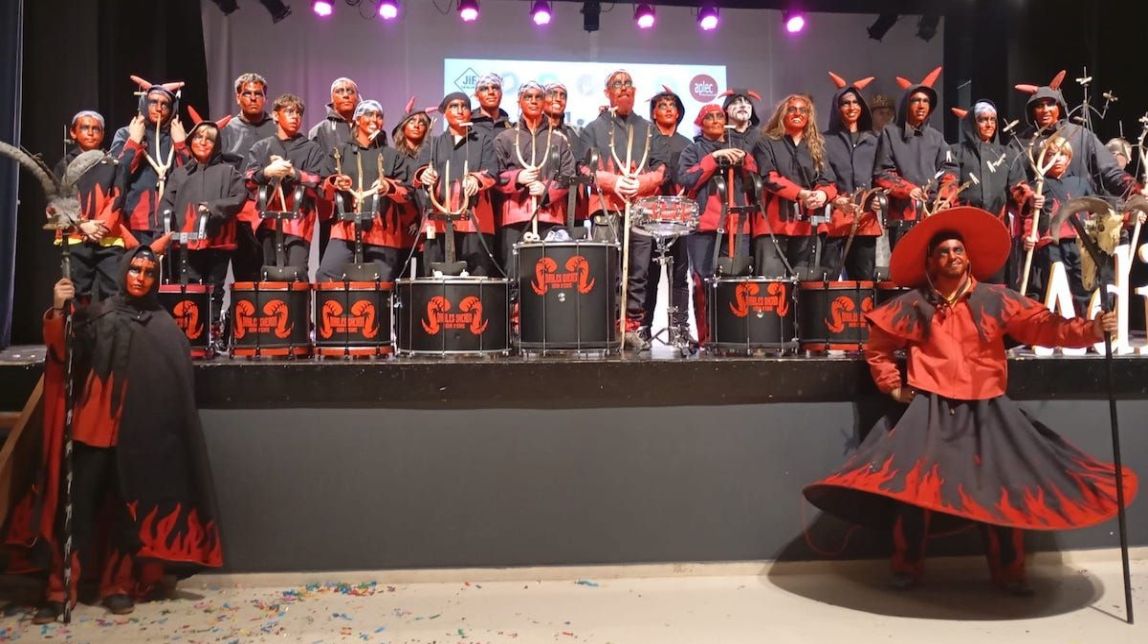 La colla de Diables Sheron de Móra d'Ebre.
                                                                             |
                                Cedida - |
                                Cedida