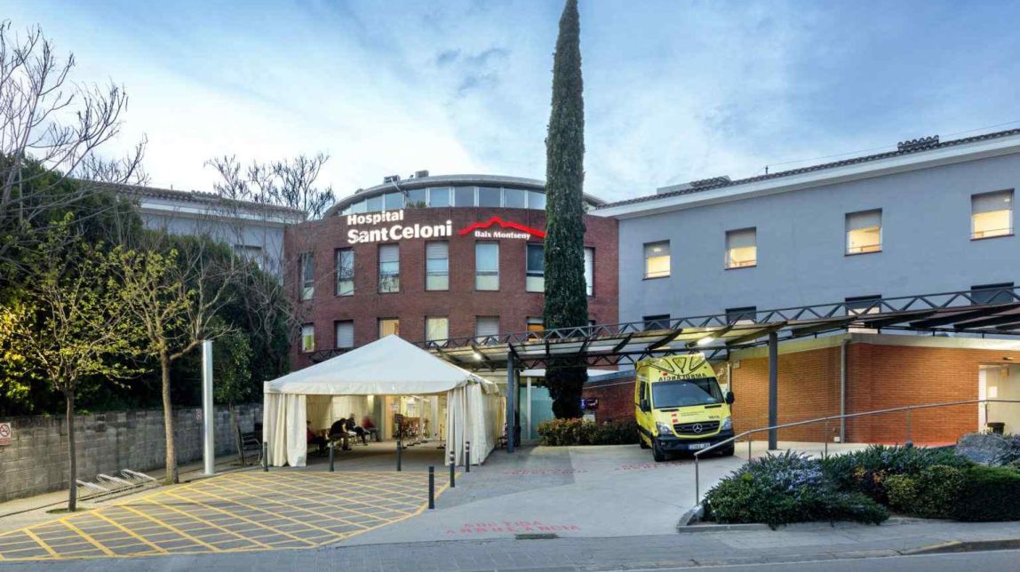 Façana de l'Hospital de Sant Celoni.                                                                             |                                                                     Hospital de Sant Celoni - |                                                                    