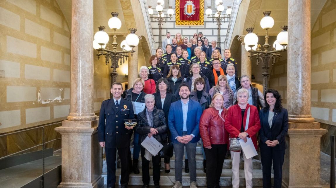 L'acte s'ha tancat amb la foto de família a les escales de l'Ajuntament de Tarragona.
                                                                             |
                                Joan Carles Borrachero/Ajuntament de Tarragona - |
                                Joan Carles Borrachero/Ajuntament de