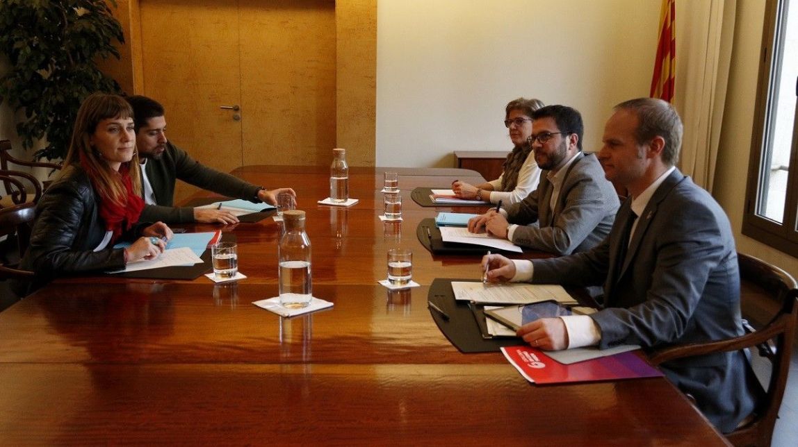 El Govern i els comuns exhibeixen llunyania amb els pressupostos