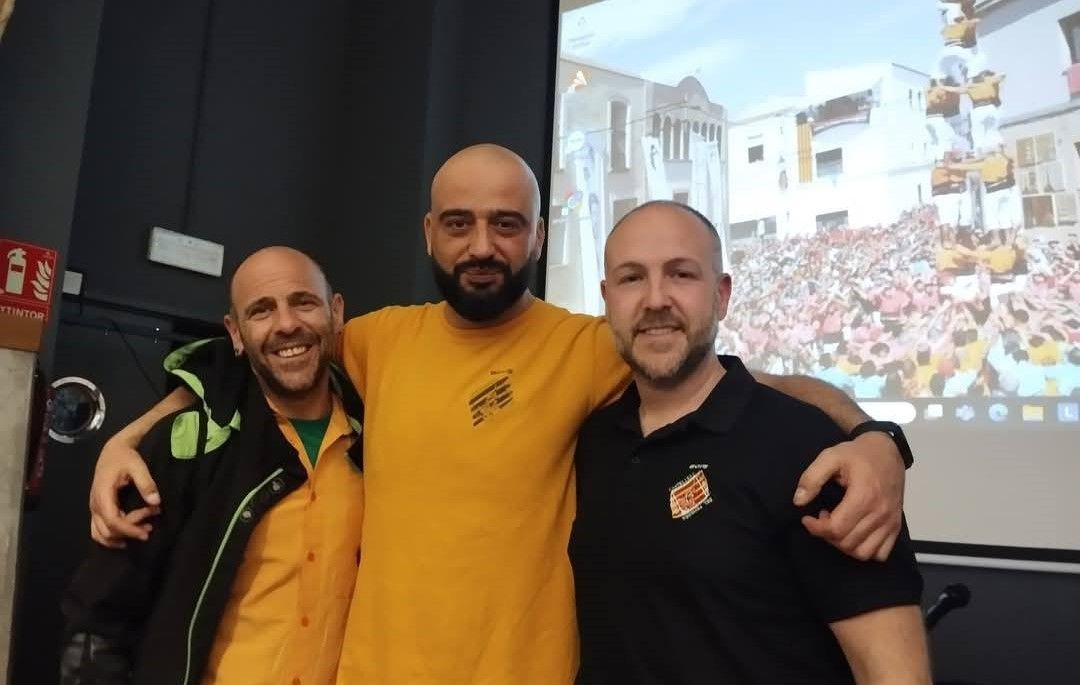 Sergi Baguena i el seu equip
                                                                             |
                                AB - |
                                AB