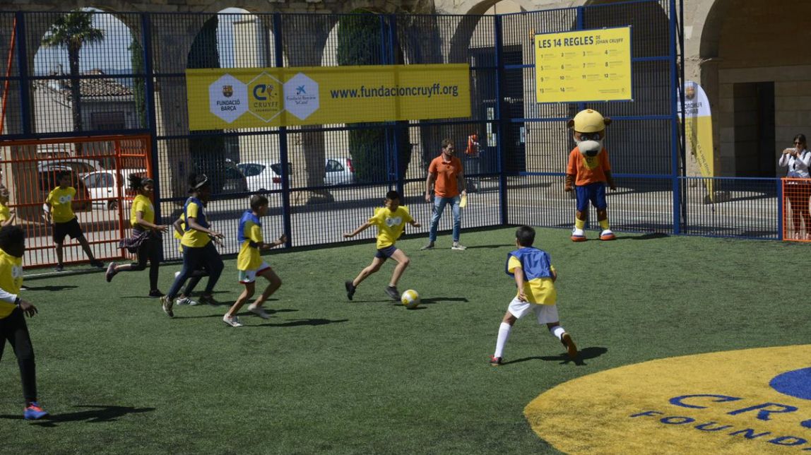 La pista Cruyff Court Manel Estiarte acollirà el primer Torneig de futbol InterInstituts
                                                                             |
                                AjM - |
                                AjM