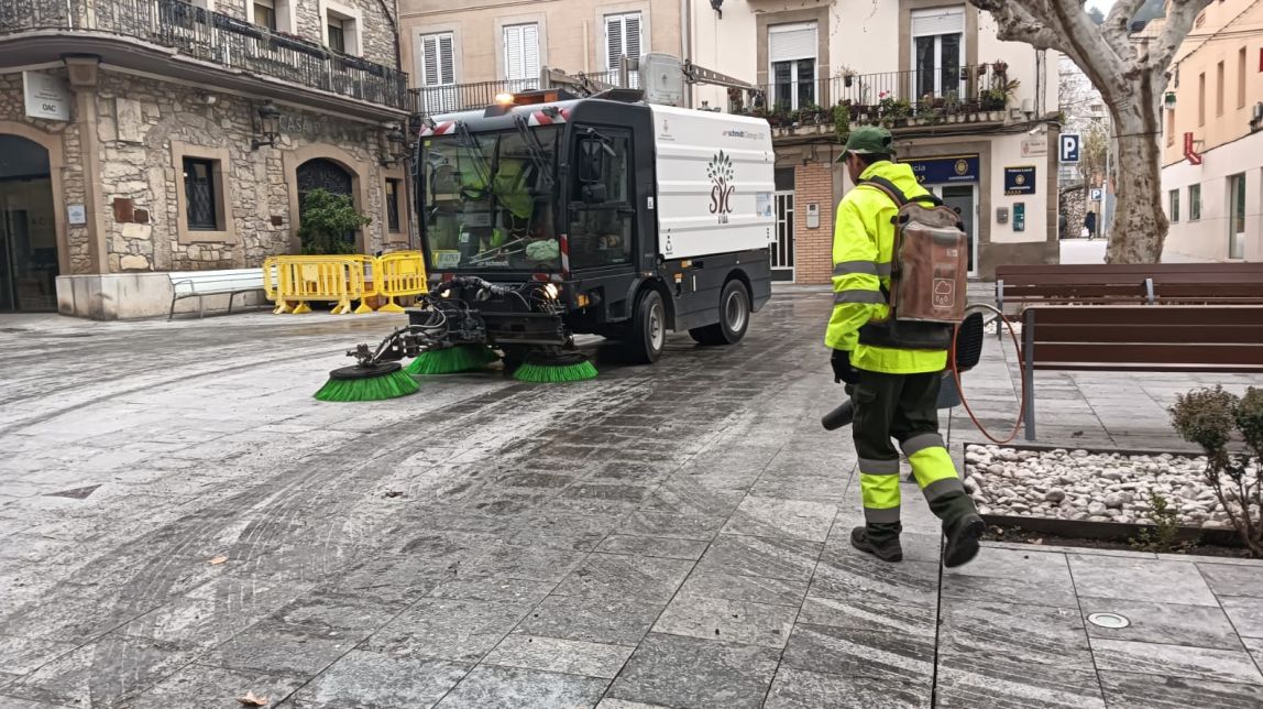 Sant Vicenç reforça la neteja viària amb aigua freàtica per millorar l'espai públic
                                                                             |
                                AjSVC - |
                                AjSVC