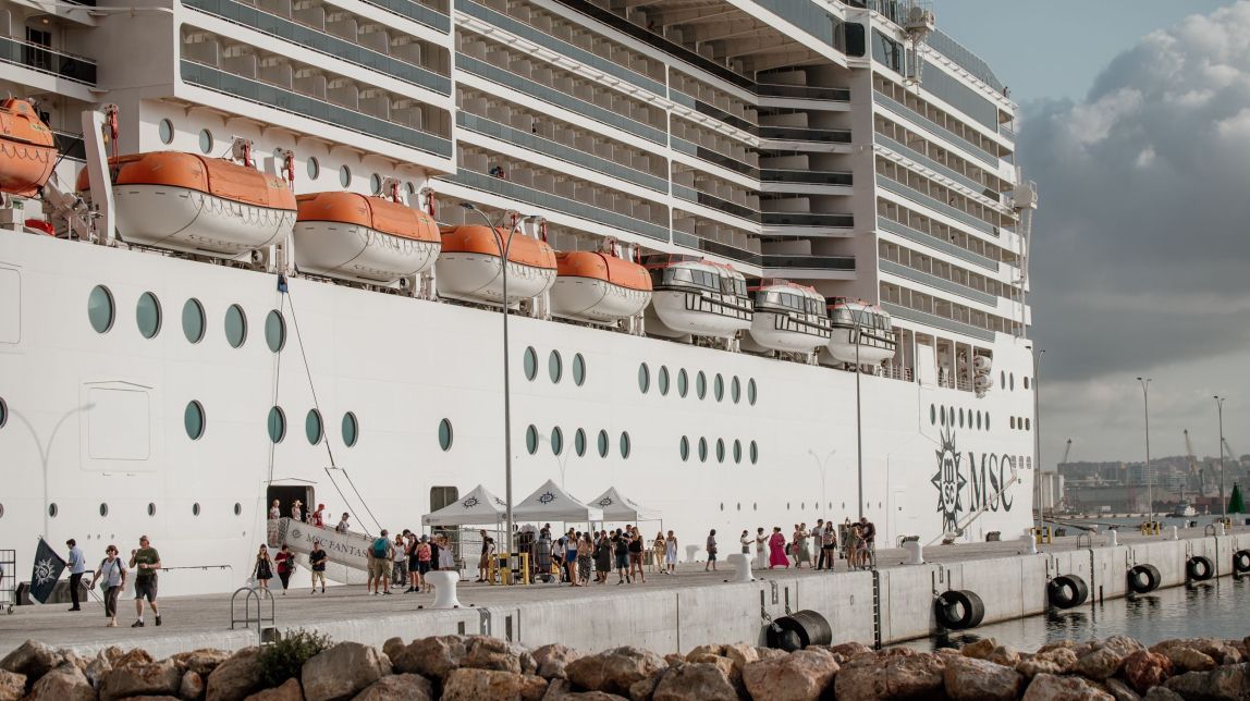 MSC continuarà fent parada a Tarragona amb els seus creuers.
                                                                             |
                                Laia Solanellas - |
                                Laia Solanellas