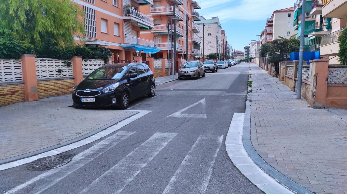 Un dels carrers del barri
                                                                             |
                                AC - |
                                AC