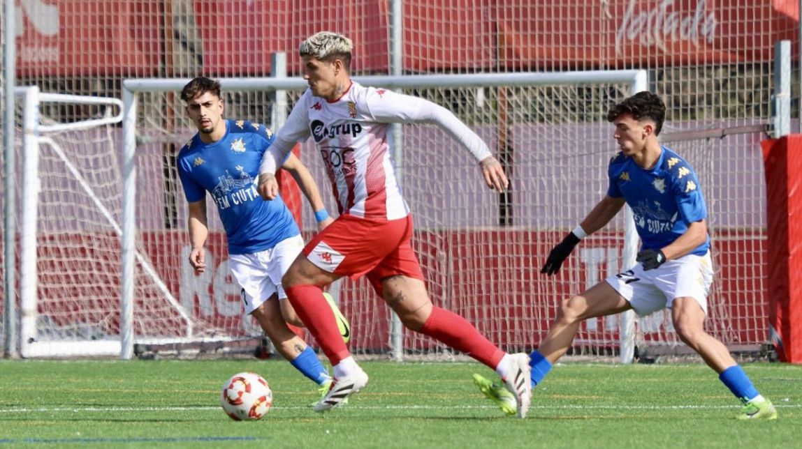 David Batanero s'ha lesionat i es pedra el que queda de temporada
                                                                             |
                                CEM - |
                                CEM