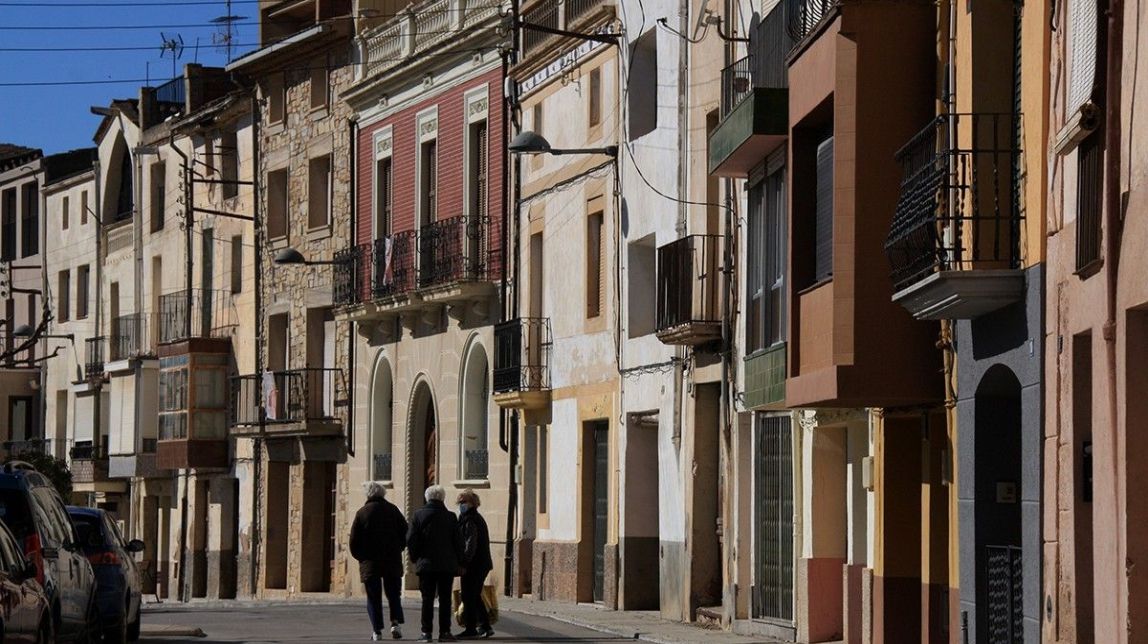 Imatge d'arxiu d'un carrer de Sarral
                                                                             |
                                Nació - |
                                Nació