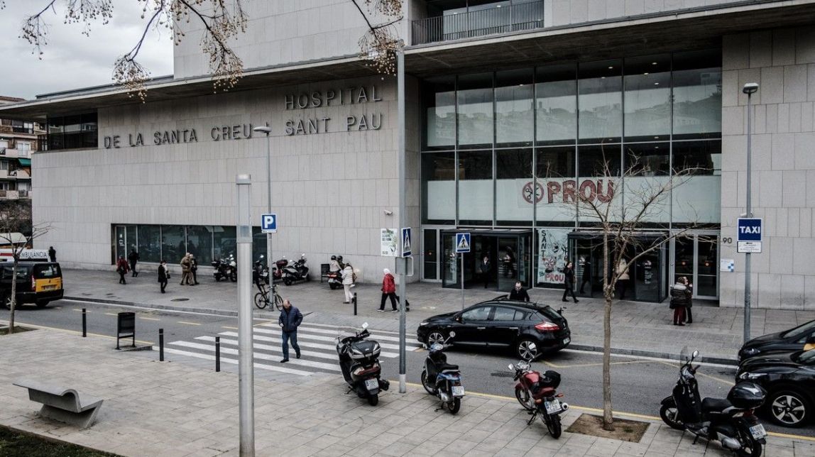 Imatge d'arxiu de la façana exterior de l'hospital de Sant Pau, on està ingressada la víctima.
                                                                             |
                                                                     Adrià Costa - |
                                                                    