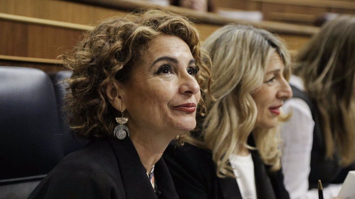 La ministra d'Hisenda, María Jesús Montero, al Congrés dels Diputats juntament amb Yolanda Díaz - 