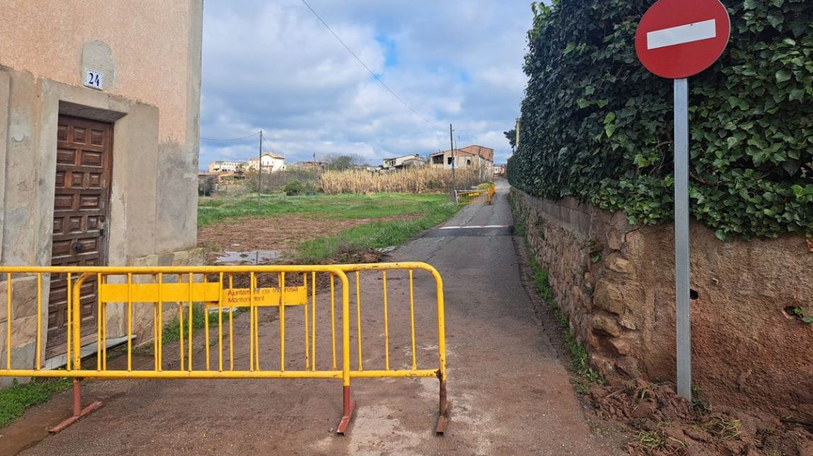 Accés tallat al Camí dels Tovots des de Viladordis
                                                                             |
                                Pere Fontanals - |
                                Pere Fontanals